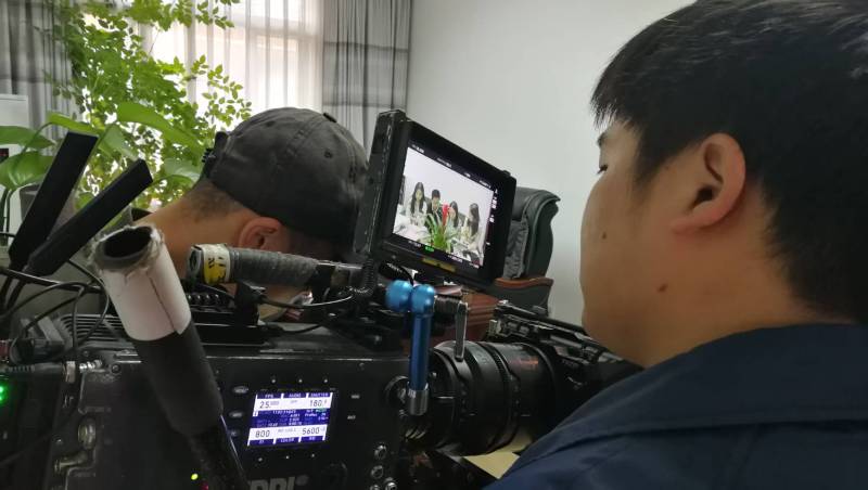 剧本杀式体验：龙华区广告片拍摄公司构建沉浸式消费决策路径